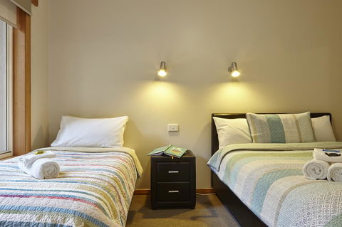 Goldfield Holiday Units - QLD Tourism 5