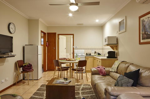 Goldfield Holiday Units - QLD Tourism 9