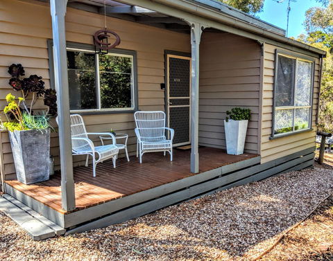 Tangenong Cottages - QLD Tourism 2
