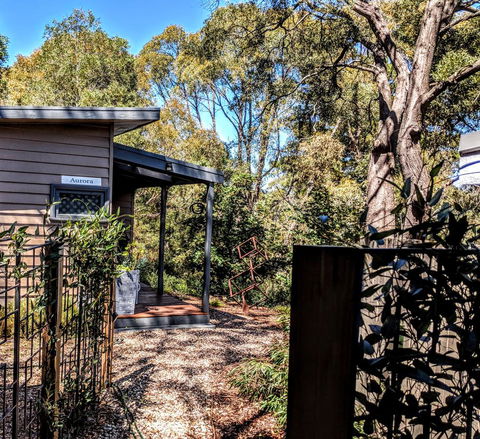 Tangenong Cottages - QLD Tourism 1