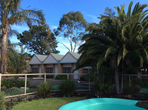 Tropicana Motor Inn - Queensland Tourism 36