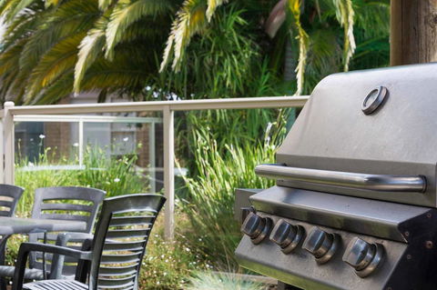 Tropicana Motor Inn - Queensland Tourism 43