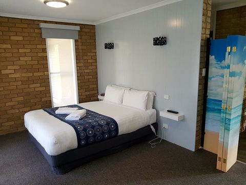 Tropicana Motor Inn - Queensland Tourism 35