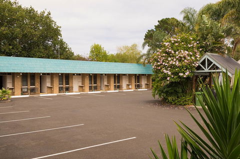 Tropicana Motor Inn - Queensland Tourism 39