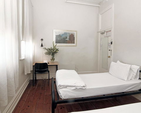 Hotel Claremont Guest House - QLD Tourism 11