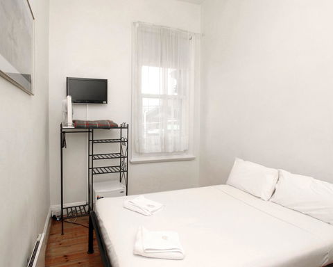 Hotel Claremont Guest House - QLD Tourism 27