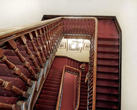 Hotel Claremont Guest House - QLD Tourism 21