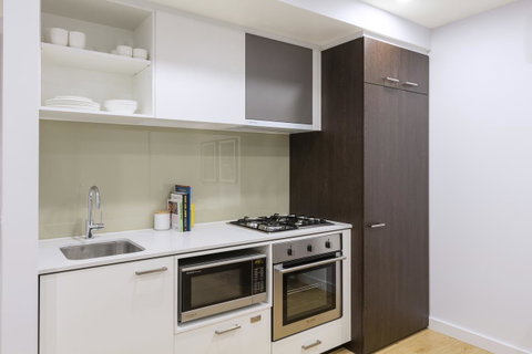 Oaks Melbourne Southbank Suites - Queensland Tourism 3