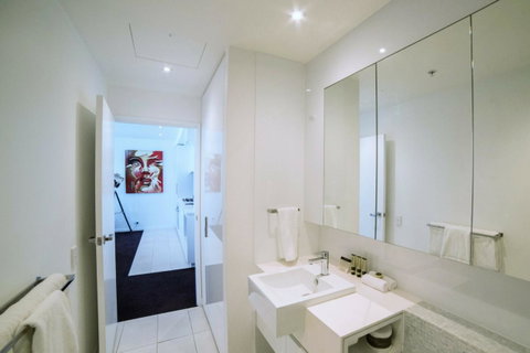 The Sebel Melbourne Docklands Hotel - QLD Tourism 4