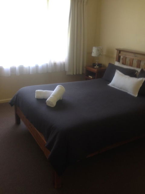 Viewhill Holiday Units - Queensland Tourism 9