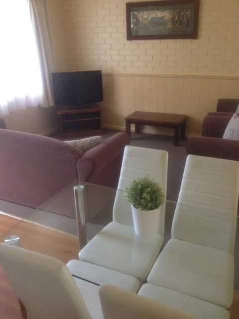 Viewhill Holiday Units - Queensland Tourism 3