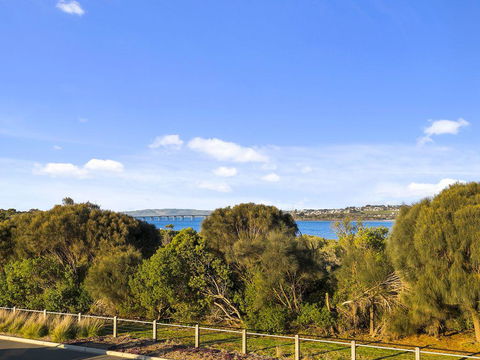 Bunya By The Sea - QLD Tourism 24