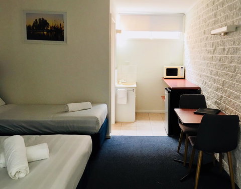 Motel Yarrawonga - QLD Tourism 13