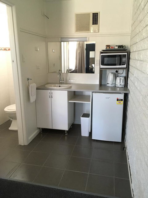 Motel Yarrawonga - QLD Tourism 5