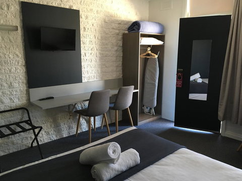 Motel Yarrawonga - QLD Tourism 4