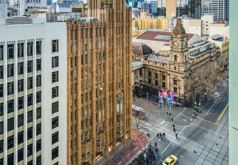 BreakFree On Collins - Queensland Tourism 13