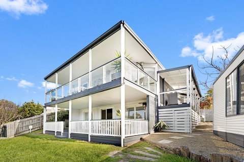 Peninsula Retreat - QLD Tourism 1