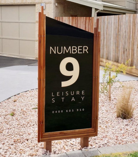 Number 9 Leisure Stay - QLD Tourism 2