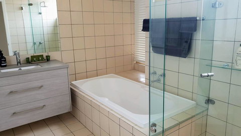 Number 9 Leisure Stay - QLD Tourism 12