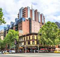 Paramount Apartments Melbourne - Queensland Tourism