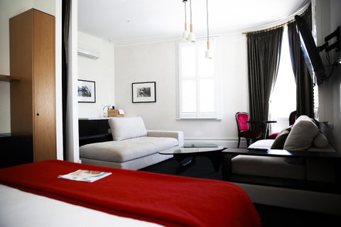Middle Park Hotel - QLD Tourism 8