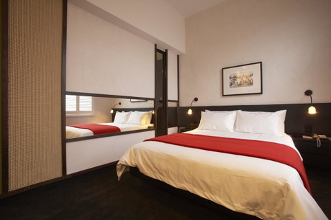 Middle Park Hotel - QLD Tourism 15