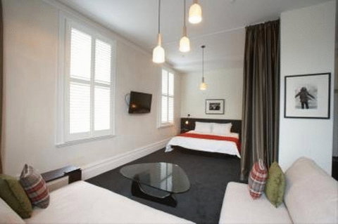 Middle Park Hotel - QLD Tourism 23