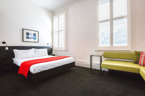 Middle Park Hotel - QLD Tourism 0