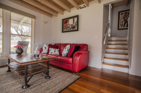 Abbys Cottages Bright - Queensland Tourism 22