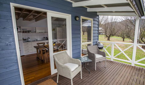 Abbys Cottages Bright - Queensland Tourism 24