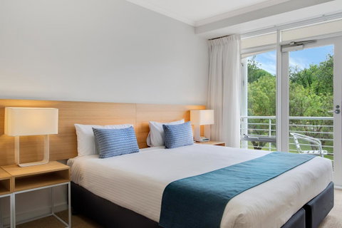 Aligned Corporate Residences Williamstown - QLD Tourism 5