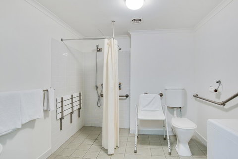 Aligned Corporate Residences Williamstown - QLD Tourism 18
