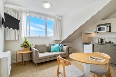Aligned Corporate Residences Williamstown - QLD Tourism 19