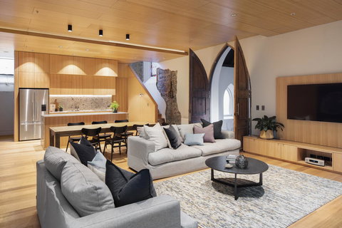 Converted Blue Stone Church - QLD Tourism 11