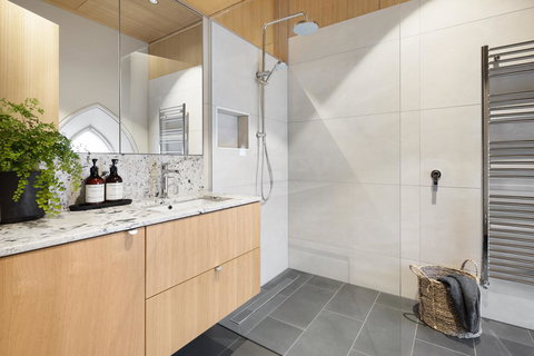 Converted Blue Stone Church - QLD Tourism 22