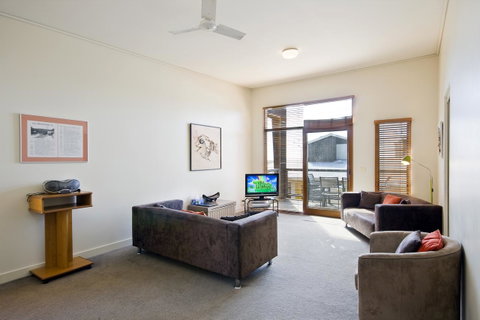 Lornebeach Apartments - QLD Tourism 44