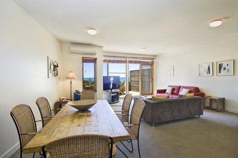 Lornebeach Apartments - QLD Tourism 43