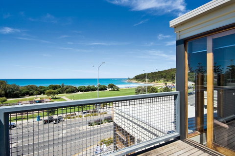 Lornebeach Apartments - QLD Tourism 10