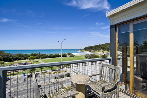 Lornebeach Apartments - QLD Tourism 11