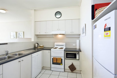 Lornebeach Apartments - QLD Tourism 34
