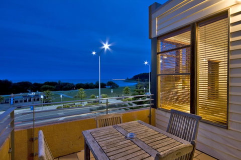 Lornebeach Apartments - QLD Tourism 20