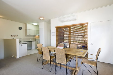 Lornebeach Apartments - QLD Tourism 33