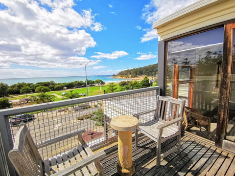 Lornebeach Apartments - QLD Tourism 0