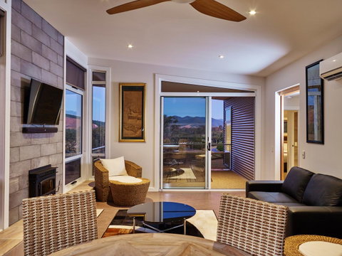 Panoramia Villas - QLD Tourism 6