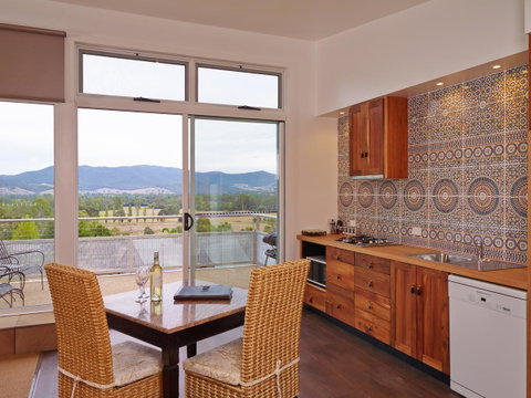 Panoramia Villas - QLD Tourism 3