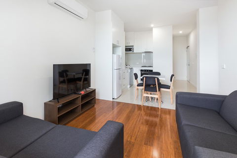 City Edge Dandenong Apartment Hotel - QLD Tourism 4