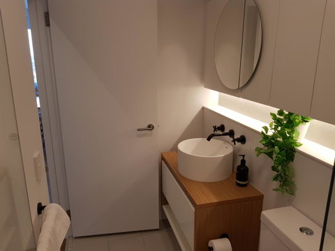 Ivanhoe Apartments - QLD Tourism 24