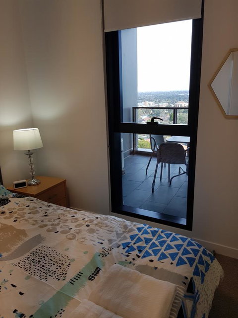 Ivanhoe Apartments - QLD Tourism 21