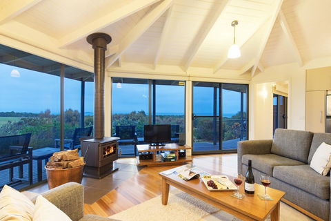 Limosa Rise - QLD Tourism 0