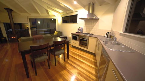 Limosa Rise - QLD Tourism 6